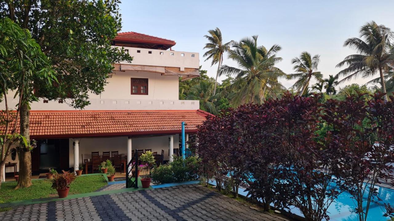 Villa Talpe Exterior photo